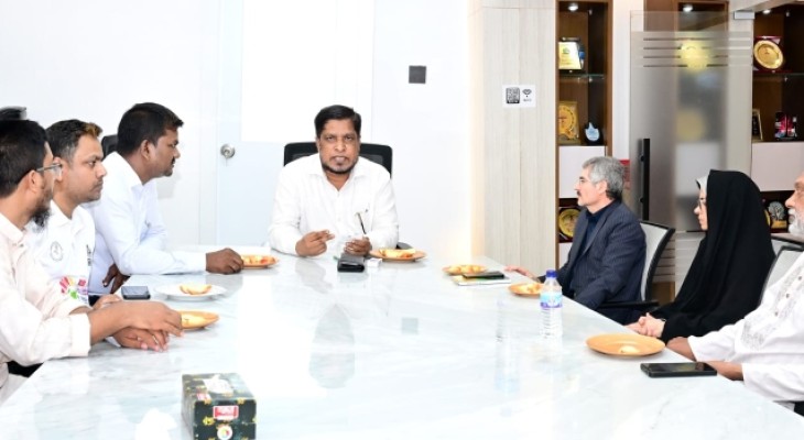 চবি উপ-উপাচার্যের সঙ্গে ইরান এম্বাসির কালচারাল কাউন্সিলরের সৌজন্য সাক্ষাৎ